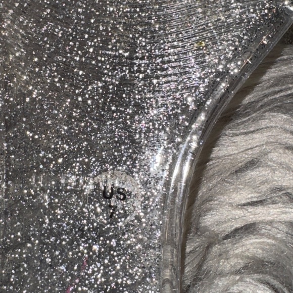 EUC Betsey Johnson Madilyn Rhinestone Slip On Jelly Sandals Clear Size 7 - Picture 6 of 7